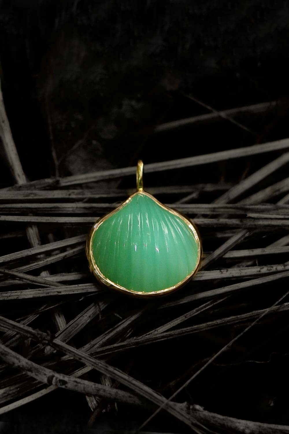 Chrysoprase shell