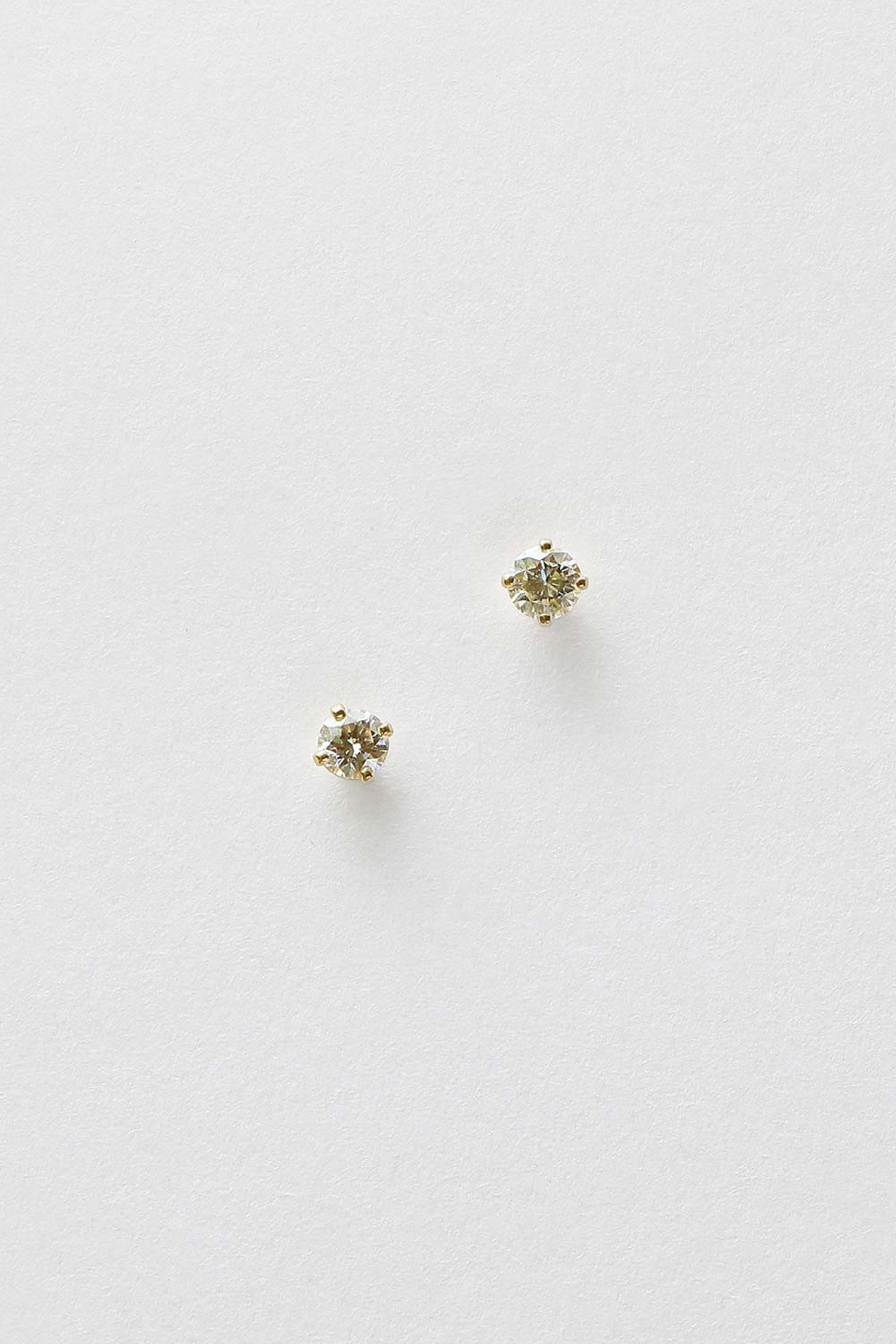 Diamond studs