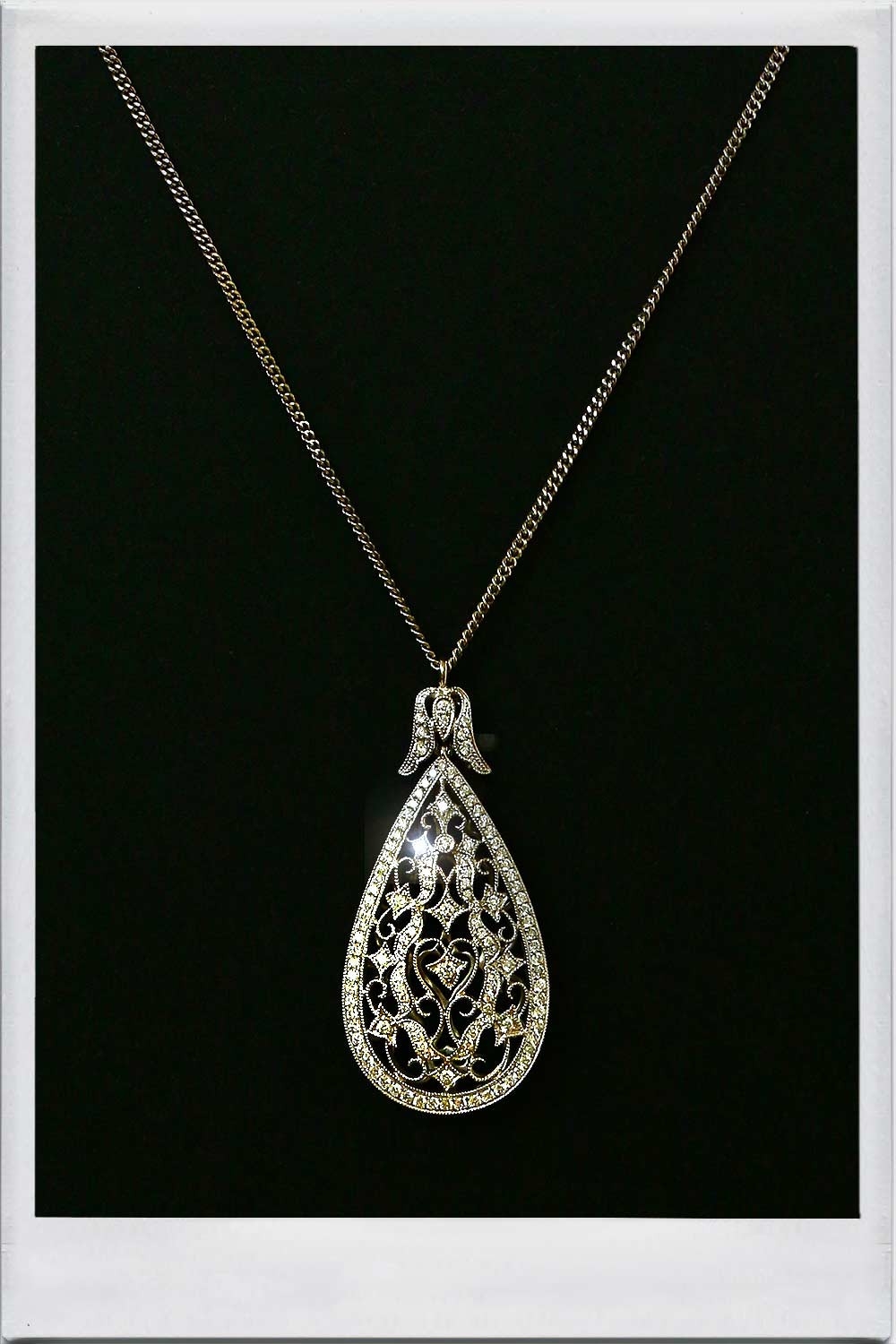 Diamond medallion by Wouters & Hendrix