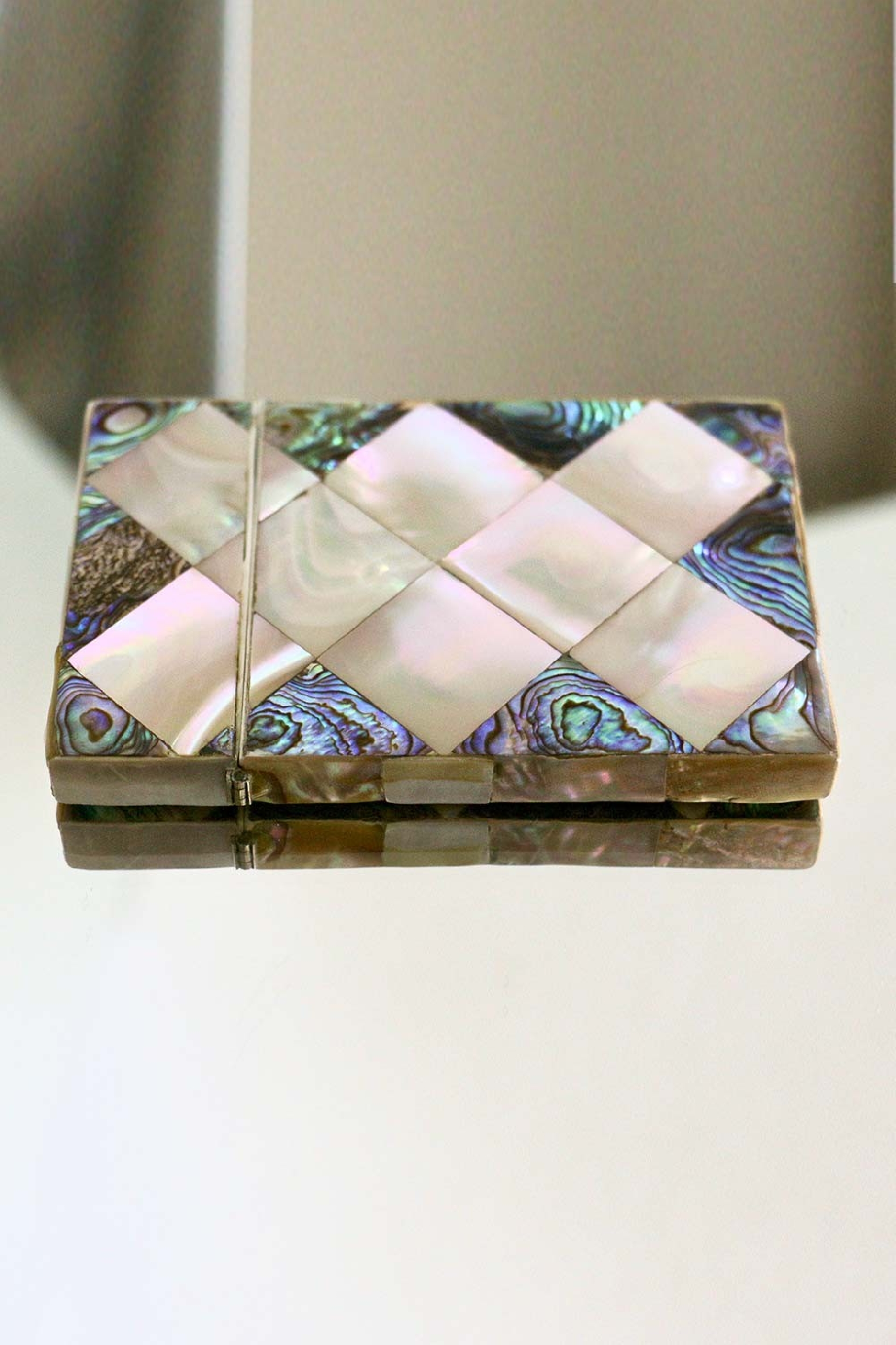 Mother of pearl haliotis card holder